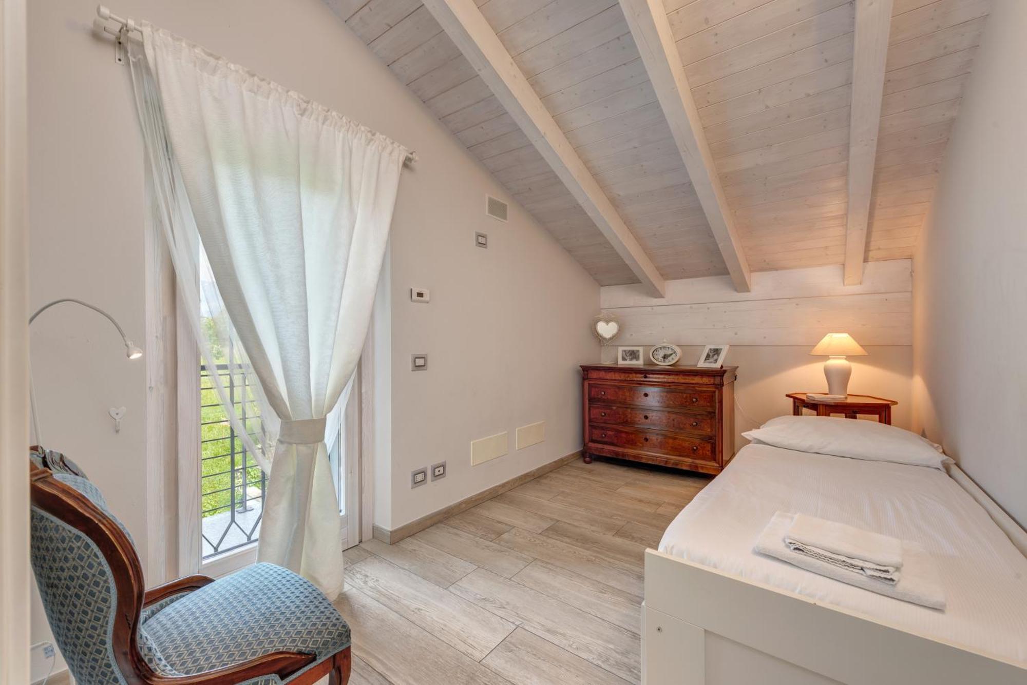 Villa La Corte With Amazing Pool And Garden Коліко Екстер'єр фото
