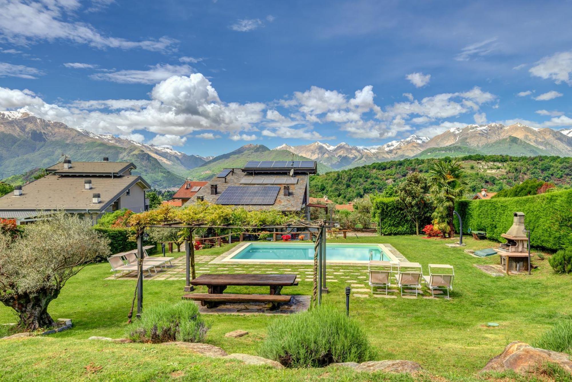 Villa La Corte With Amazing Pool And Garden Коліко Екстер'єр фото