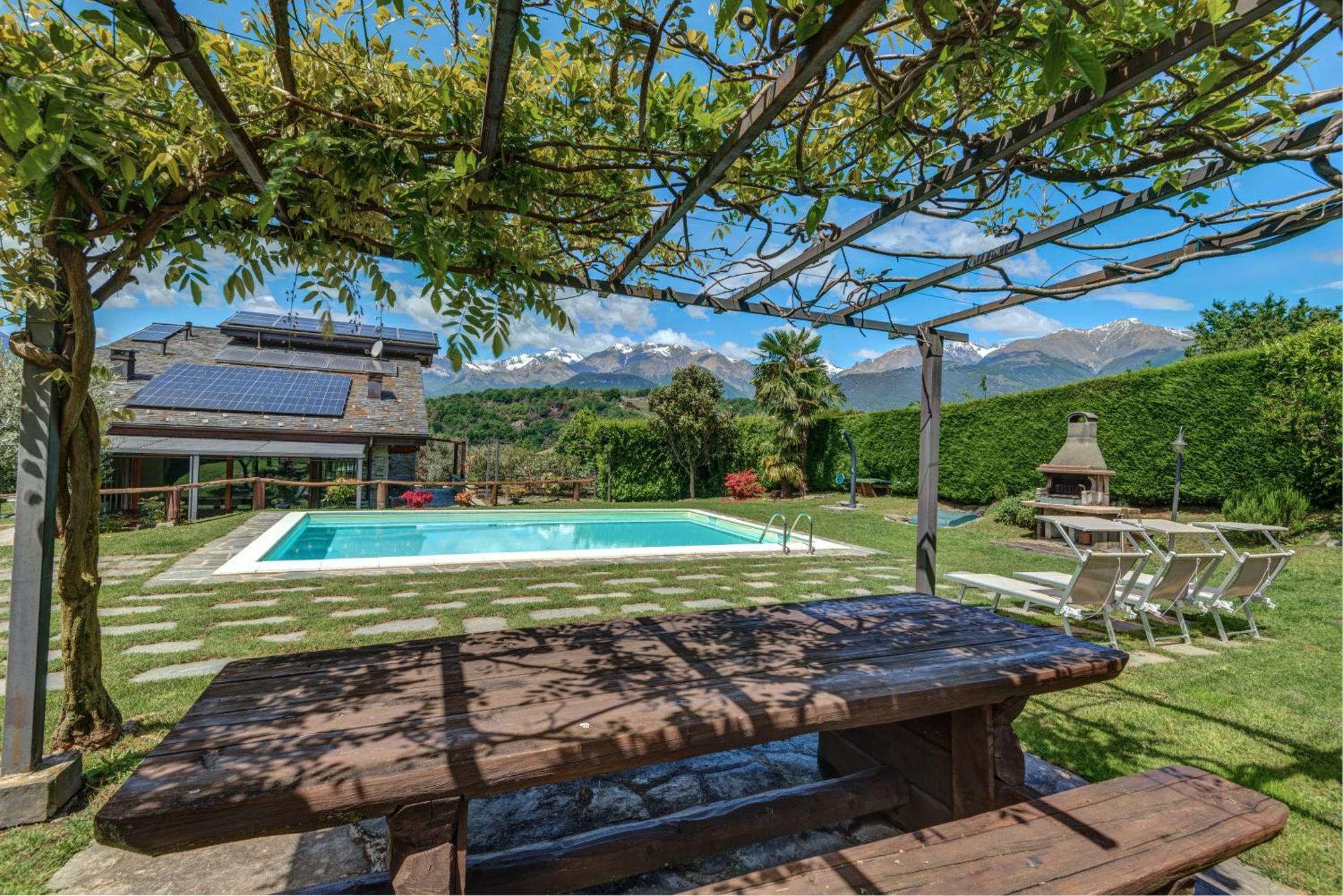 Villa La Corte With Amazing Pool And Garden Коліко Екстер'єр фото