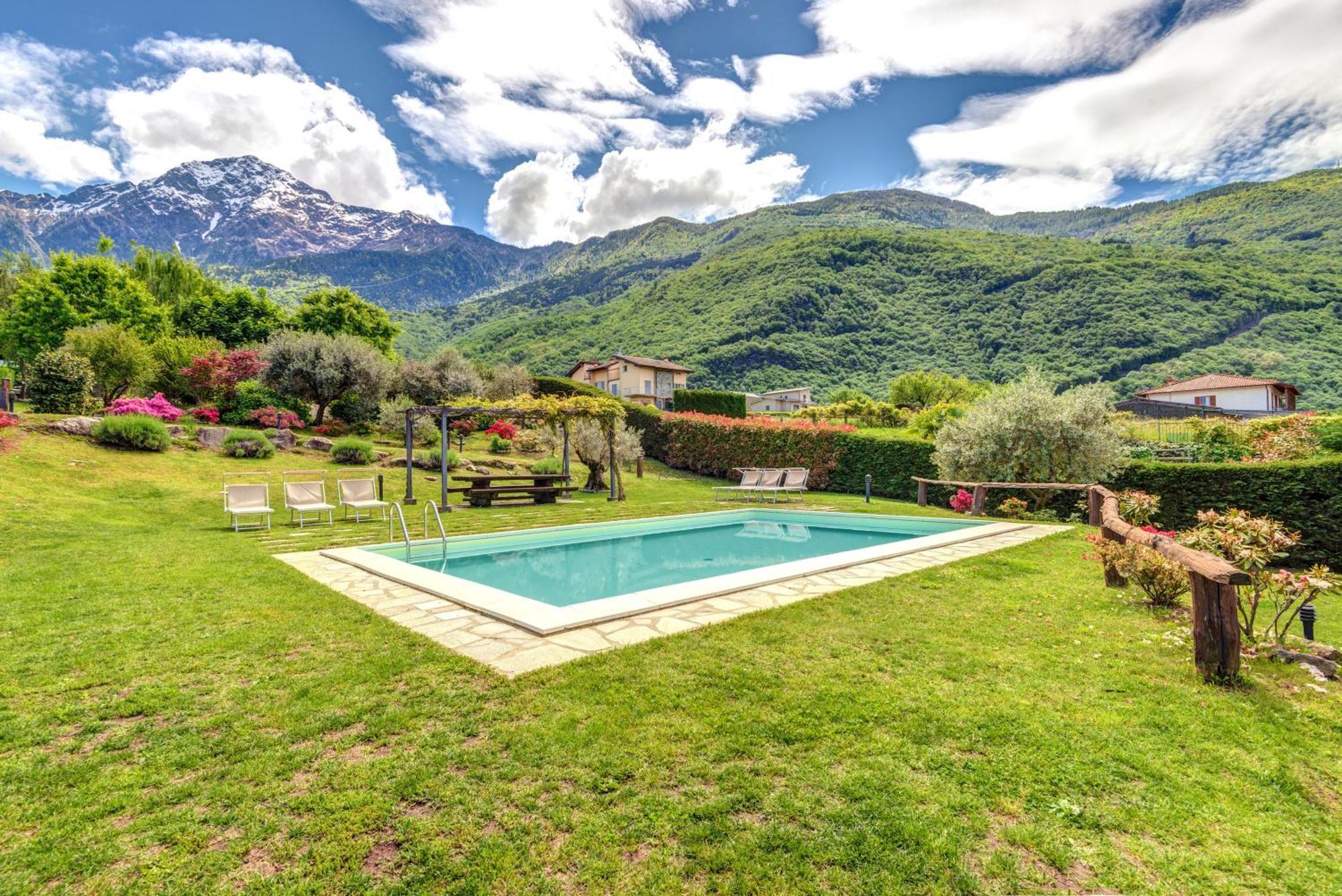 Villa La Corte With Amazing Pool And Garden Коліко Екстер'єр фото